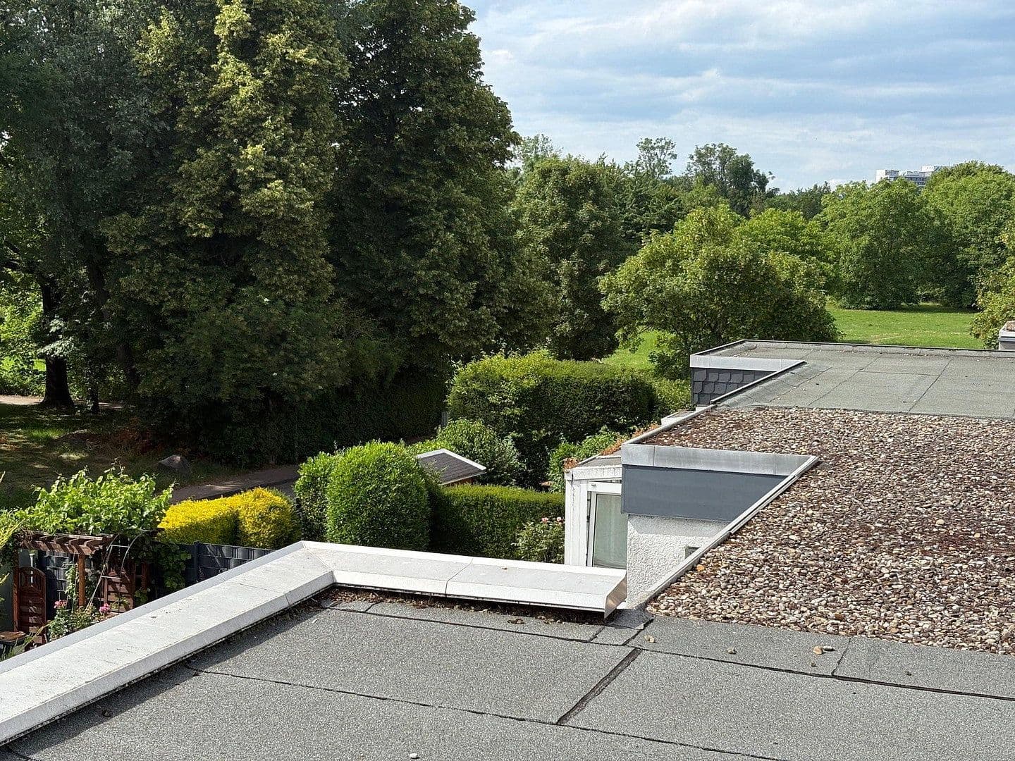 Prodej domu 118 m², pozemek 229 m², Litzelwiese 42, Frankfurt, Hessen Prodej domu 118 m², pozemek 229 m², Litzelwiese 42, Frankfurt, Hessen