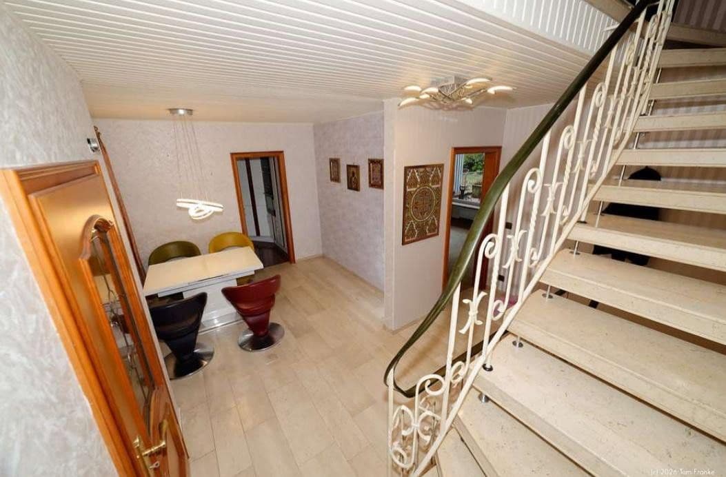 Prodej domu 118 m², pozemek 229 m², Litzelwiese 42, Frankfurt, Hessen Prodej domu 118 m², pozemek 229 m², Litzelwiese 42, Frankfurt, Hessen