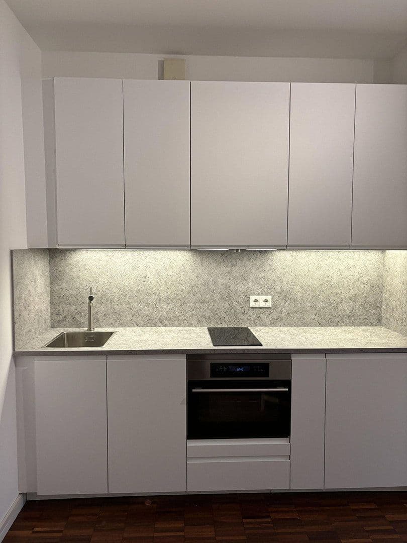 Pronájem bytu 1+1 41 m², Berlin, Berlín Pronájem bytu 1+1 41 m², Berlin, Berlín