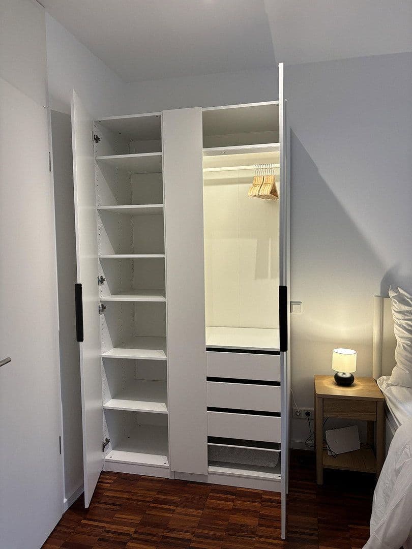 Pronájem bytu 1+1 41 m², Berlin, Berlín Pronájem bytu 1+1 41 m², Berlin, Berlín