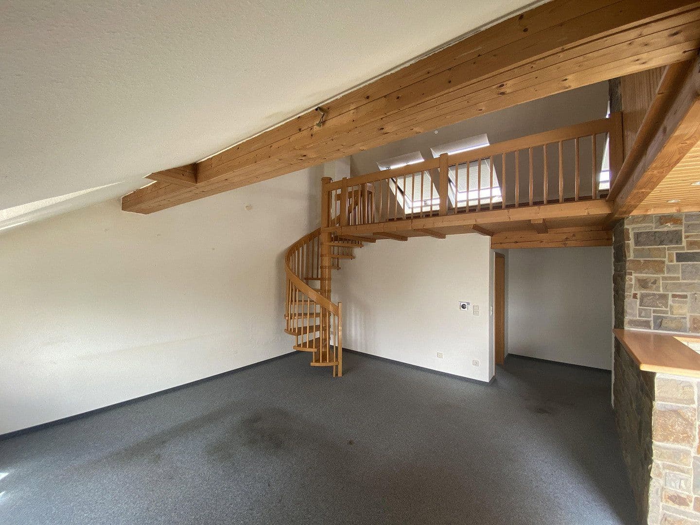 Prodej bytu 3+1 73 m², Anschützstrasse 7, Koblenz, Porýní-Falc Prodej bytu 3+1 73 m², Anschützstrasse 7, Koblenz, Porýní-Falc