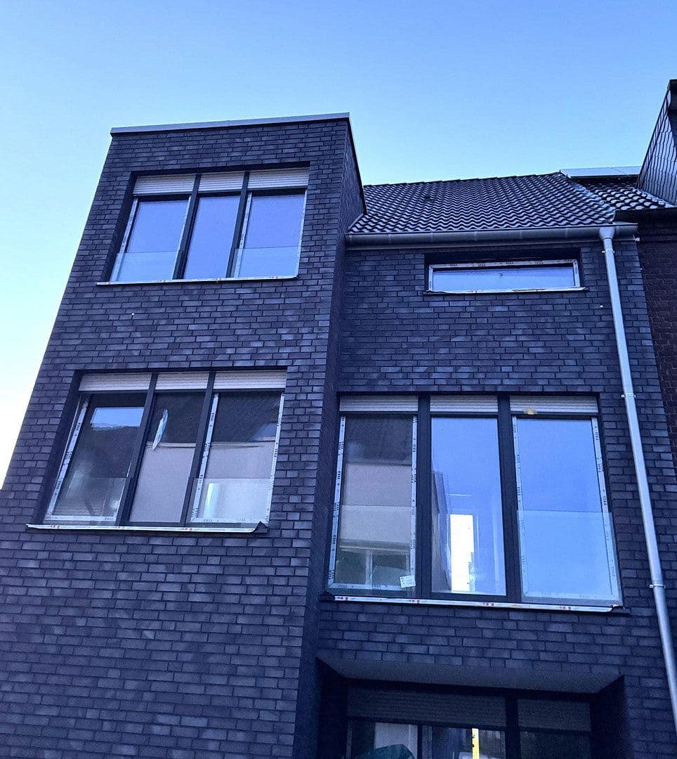 Pronájem domu 145 m², pozemek 180 m², Römerstr. 14, Meerbusch, Severní Porýní-Vestfálsko Pronájem domu 145 m², pozemek 180 m², Römerstr. 14, Meerbusch, Severní Porýní-Vestfálsko