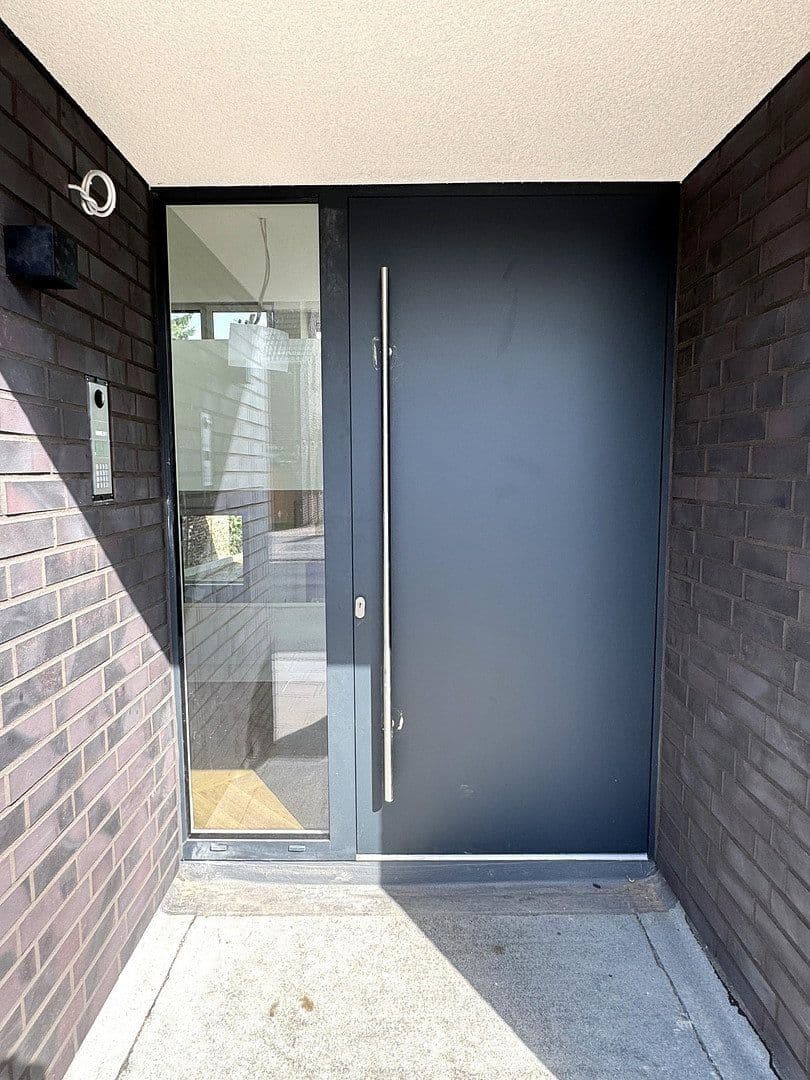 Pronájem domu 145 m², pozemek 180 m², Römerstr. 14, Meerbusch, Severní Porýní-Vestfálsko Pronájem domu 145 m², pozemek 180 m², Römerstr. 14, Meerbusch, Severní Porýní-Vestfálsko