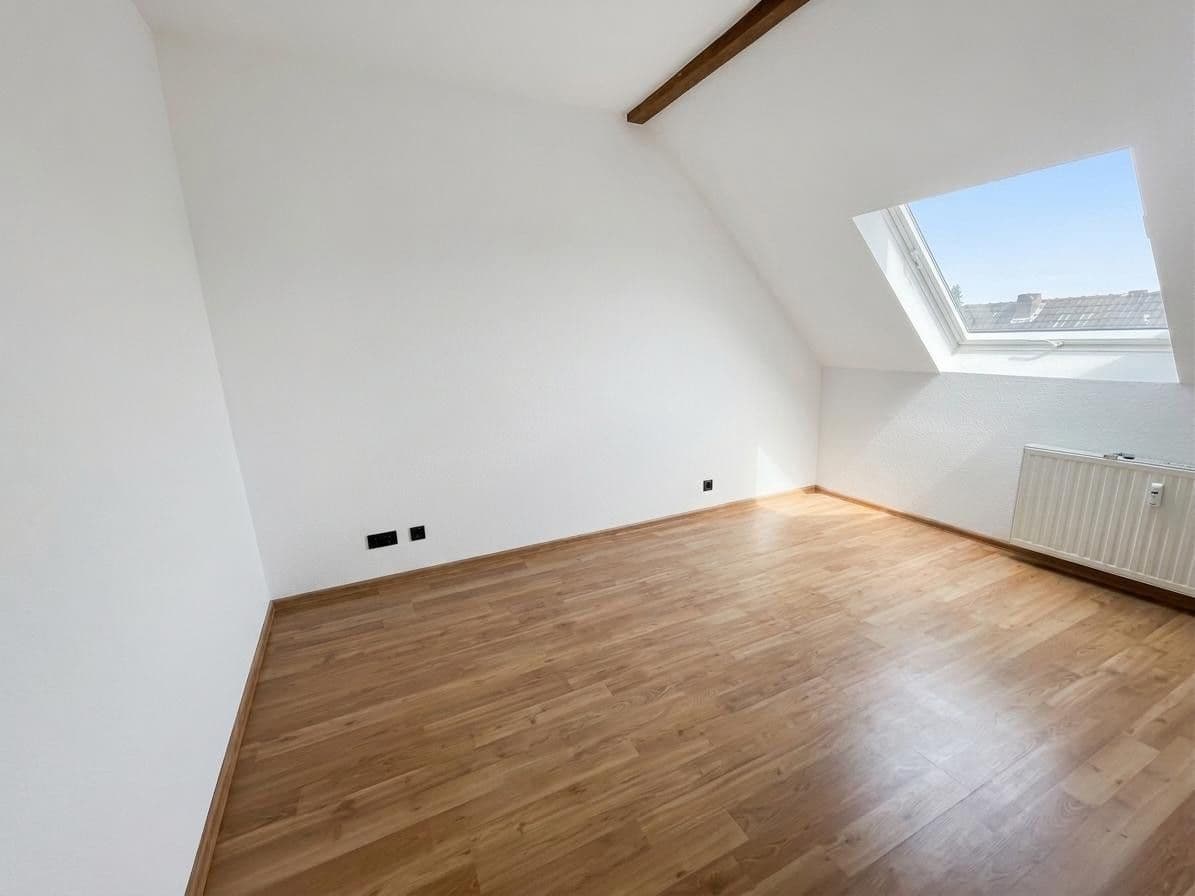 Pronájem bytu 2+1 47 m², Hülser Straße 54, Krefeld, Severní Porýní-Vestfálsko Pronájem bytu 2+1 47 m², Hülser Straße 54, Krefeld, Severní Porýní-Vestfálsko