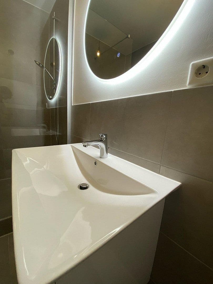 Pronájem bytu 2+1 48 m², Oeltingsallee 20a, Pinneberg, Šlesvicko-Holštýnsko Pronájem bytu 2+1 48 m², Oeltingsallee 20a, Pinneberg, Šlesvicko-Holštýnsko