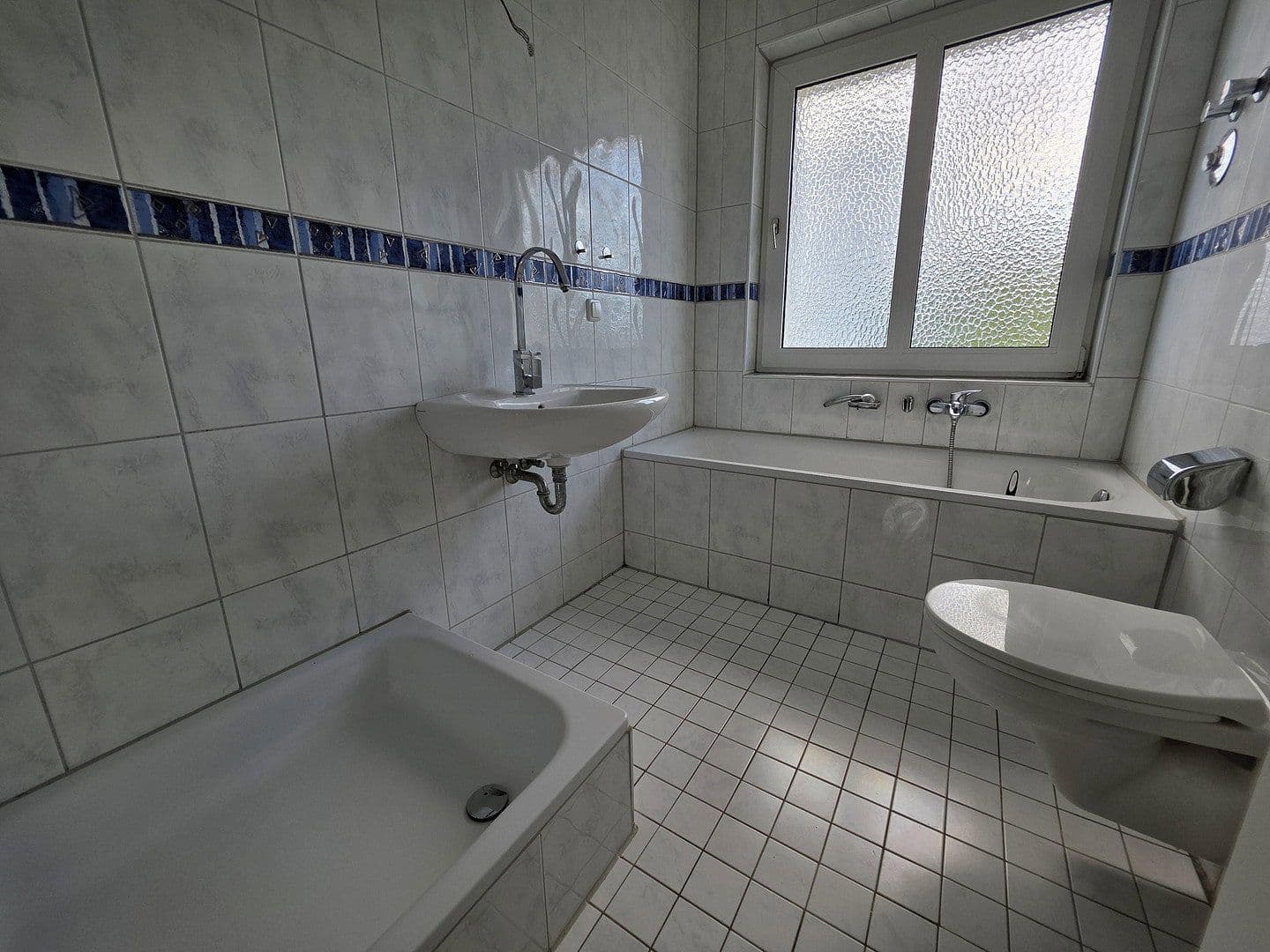 Pronájem bytu 2+kk 61 m², Rathausplatz 28, Hattingen, Severní Porýní-Vestfálsko Pronájem bytu 2+kk 61 m², Rathausplatz 28, Hattingen, Severní Porýní-Vestfálsko