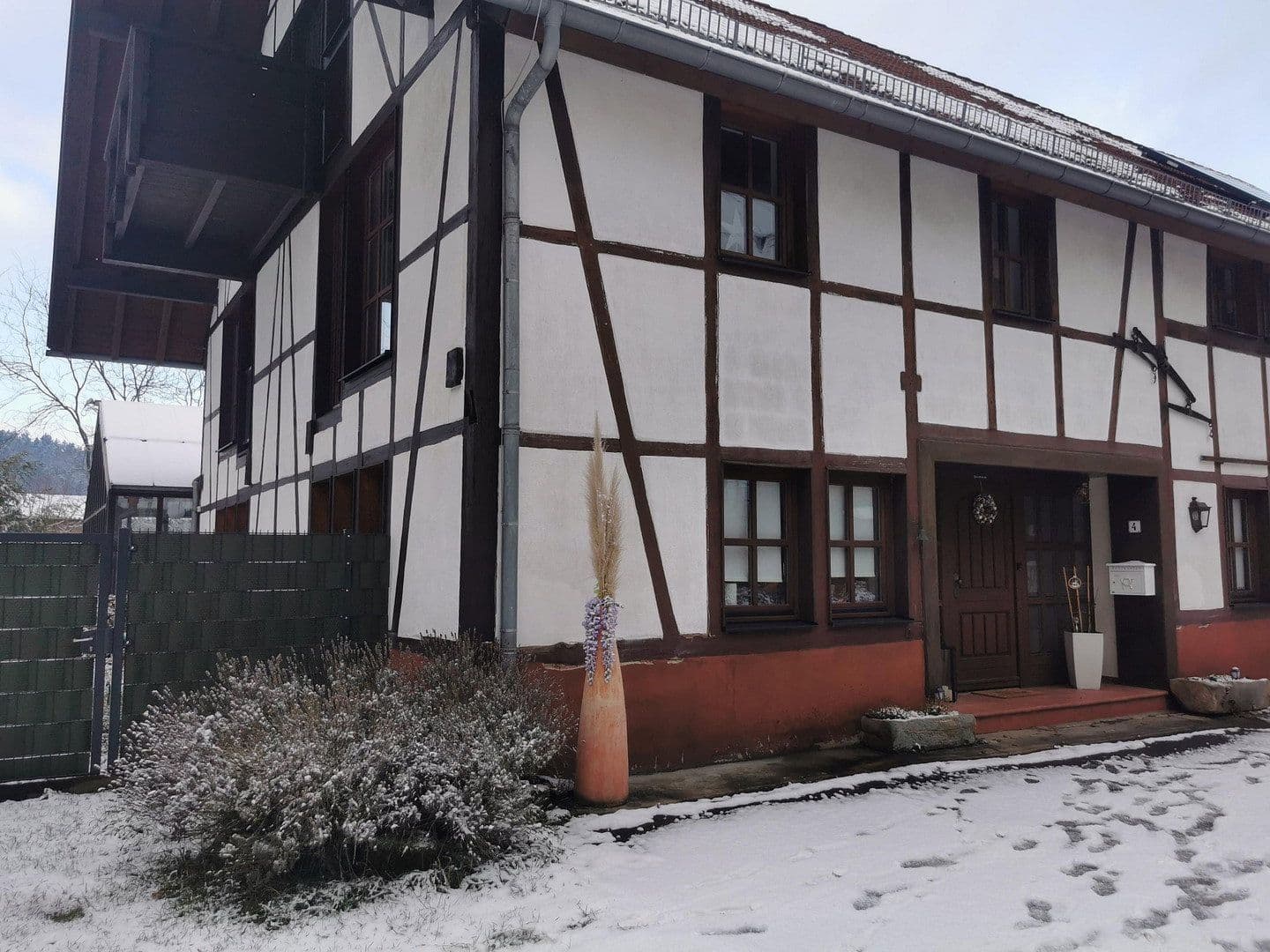 Prodej domu 300 m², pozemek 2.600 m², Breuberg, Hessen Prodej domu 300 m², pozemek 2.600 m², Breuberg, Hessen