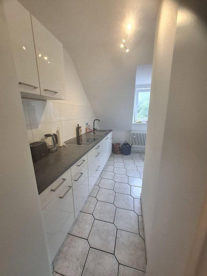 Pronájem bytu 3+kk 60 m², Schloßstr. 317, Essen, Severní Porýní-Vestfálsko Pronájem bytu 3+kk 60 m², Schloßstr. 317, Essen, Severní Porýní-Vestfálsko