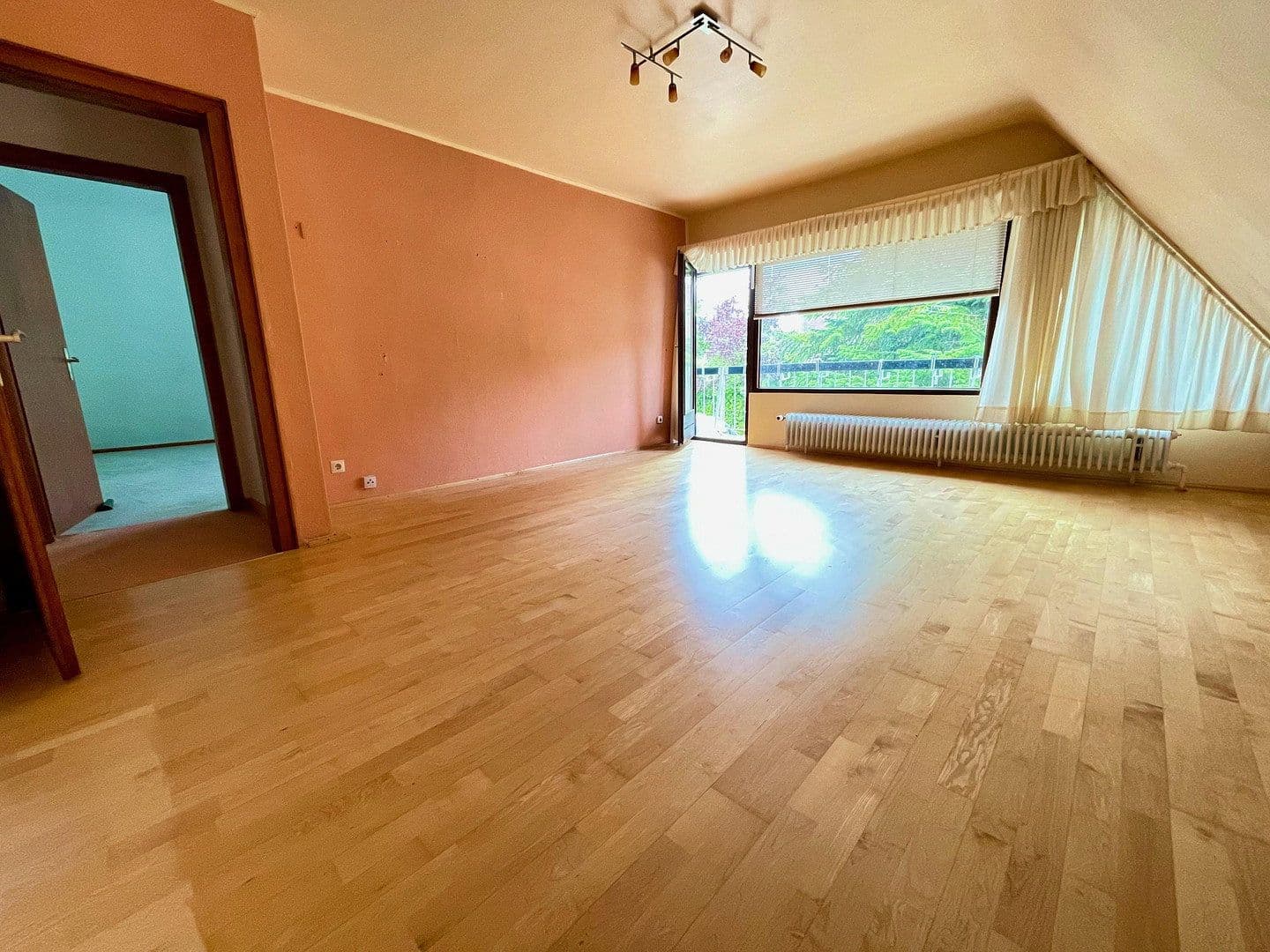 Prodej domu 200 m², pozemek 1.400 m², Reinfeld, Šlesvicko-Holštýnsko Prodej domu 200 m², pozemek 1.400 m², Reinfeld, Šlesvicko-Holštýnsko