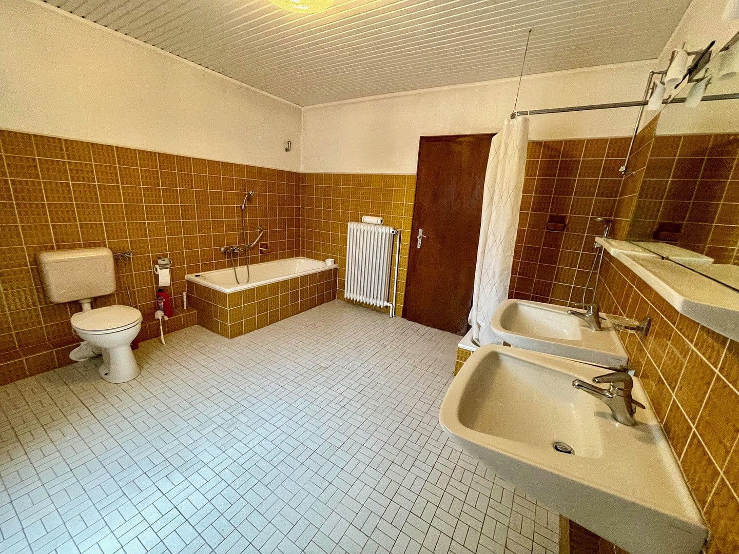 Prodej domu 200 m², pozemek 1.400 m², Reinfeld, Šlesvicko-Holštýnsko Prodej domu 200 m², pozemek 1.400 m², Reinfeld, Šlesvicko-Holštýnsko