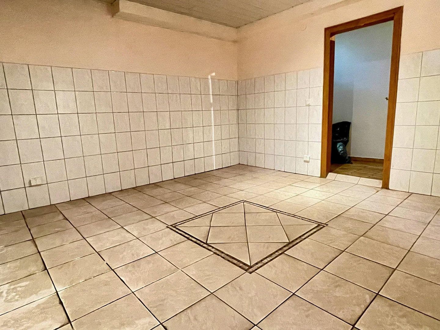 Prodej domu 200 m², pozemek 1.400 m², Reinfeld, Šlesvicko-Holštýnsko Prodej domu 200 m², pozemek 1.400 m², Reinfeld, Šlesvicko-Holštýnsko