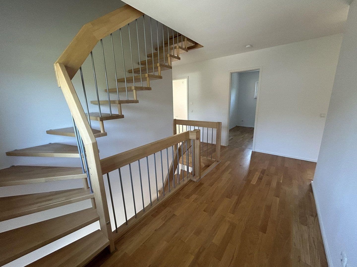 Prodej domu 158 m², pozemek 434 m², Am Wartenberger Luch 32, Berlin, Berlín Prodej domu 158 m², pozemek 434 m², Am Wartenberger Luch 32, Berlin, Berlín