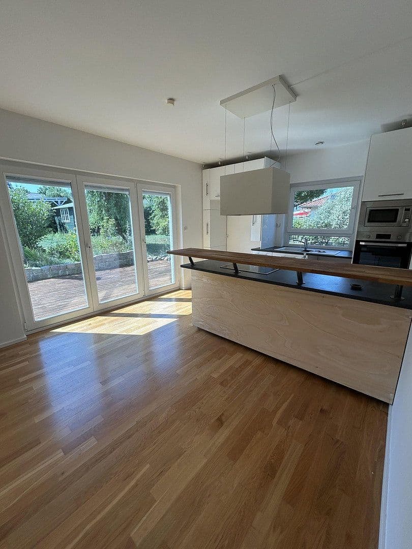 Prodej domu 158 m², pozemek 434 m², Am Wartenberger Luch 32, Berlin, Berlín Prodej domu 158 m², pozemek 434 m², Am Wartenberger Luch 32, Berlin, Berlín