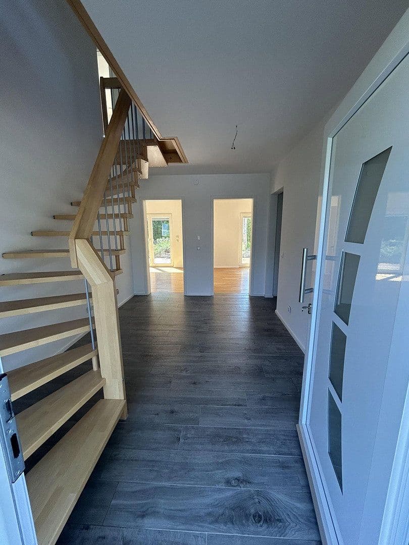 Prodej domu 158 m², pozemek 434 m², Am Wartenberger Luch 32, Berlin, Berlín Prodej domu 158 m², pozemek 434 m², Am Wartenberger Luch 32, Berlin, Berlín