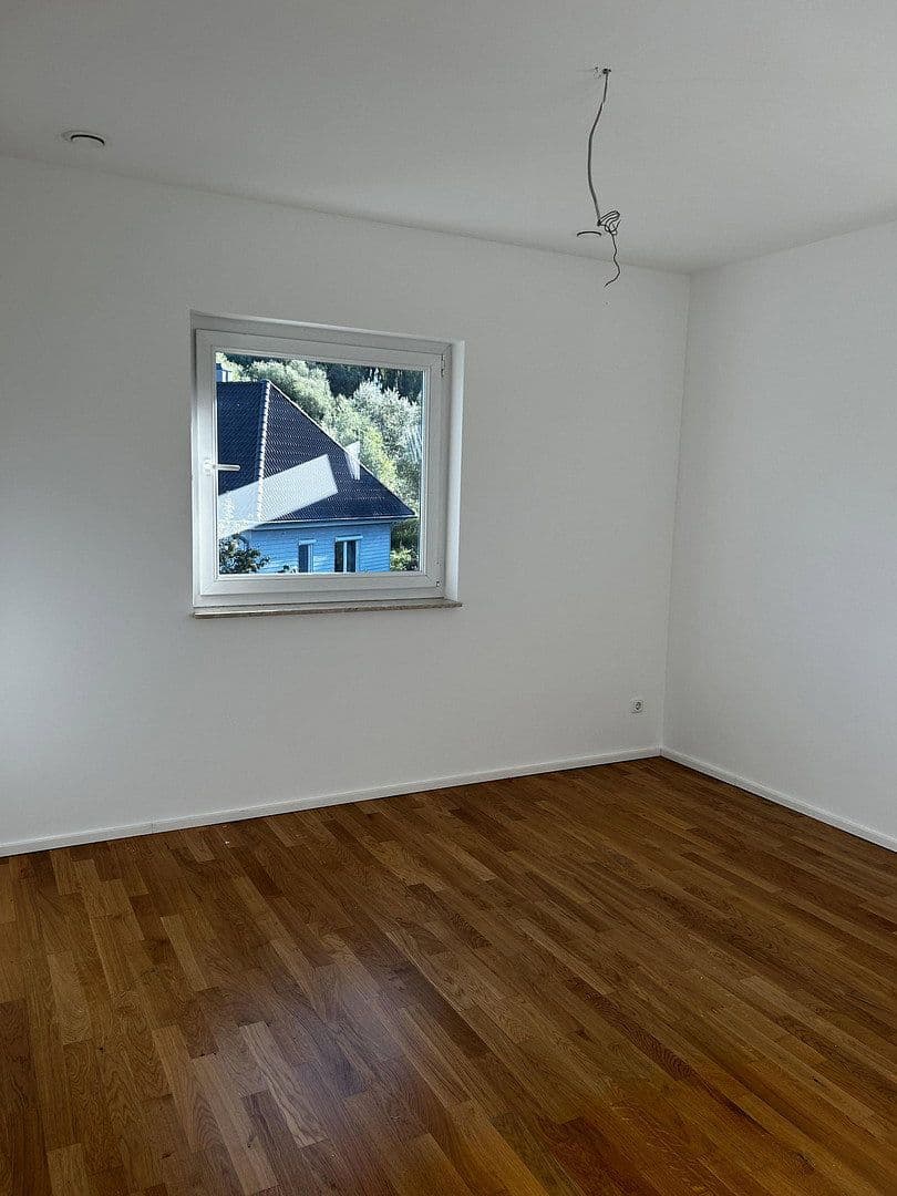 Prodej domu 158 m², pozemek 434 m², Am Wartenberger Luch 32, Berlin, Berlín Prodej domu 158 m², pozemek 434 m², Am Wartenberger Luch 32, Berlin, Berlín
