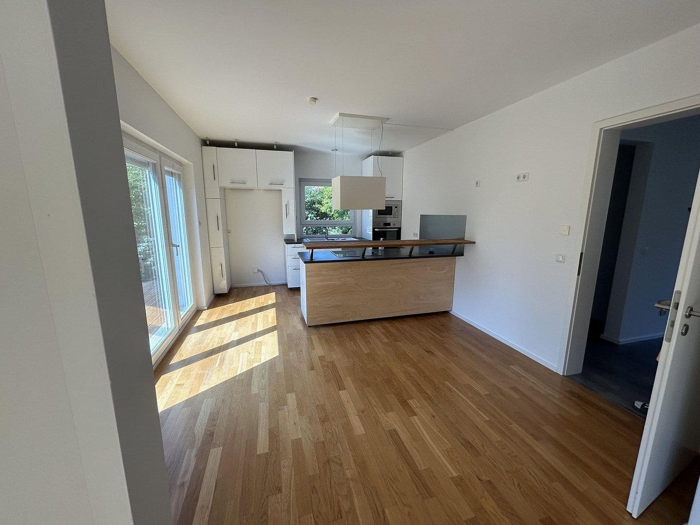 Prodej domu 158 m², pozemek 434 m², Am Wartenberger Luch 32, Berlin, Berlín Prodej domu 158 m², pozemek 434 m², Am Wartenberger Luch 32, Berlin, Berlín