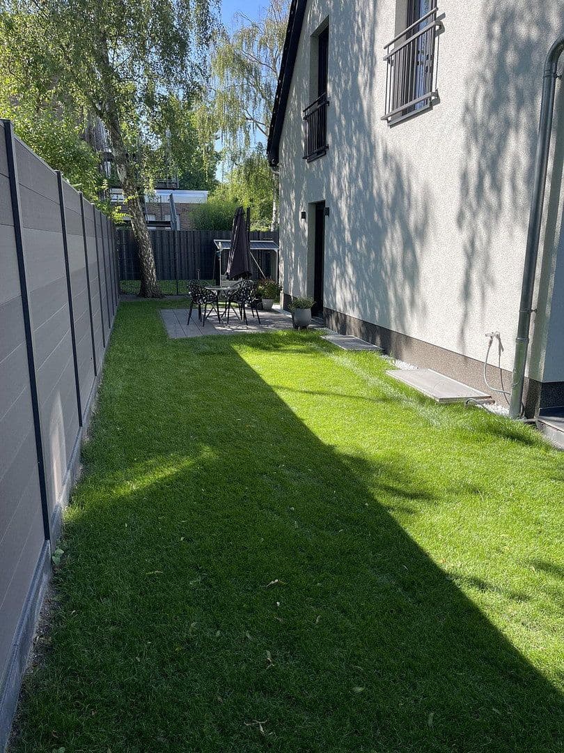 Prodej domu 160 m², pozemek 420 m², Berlin, Berlín Prodej domu 160 m², pozemek 420 m², Berlin, Berlín