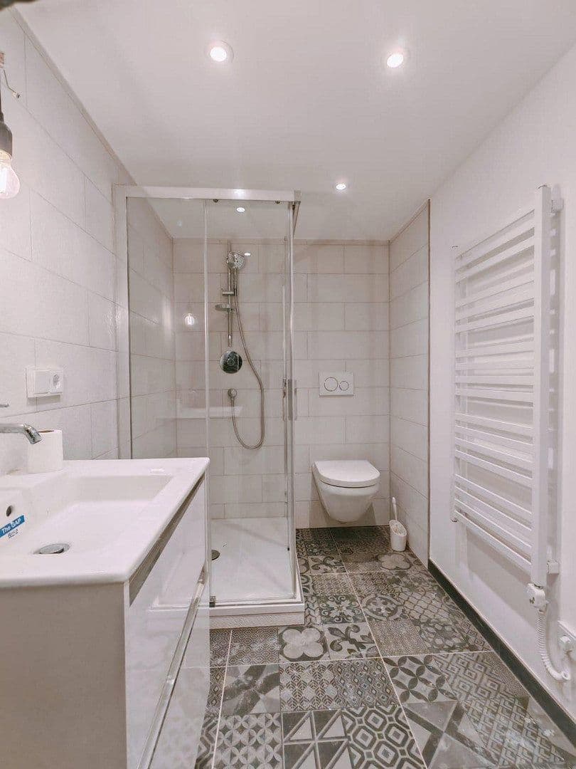 Prodej domu 130 m², pozemek 2.678 m², Manthalstr. 2, Berg, Bavorsko Prodej domu 130 m², pozemek 2.678 m², Manthalstr. 2, Berg, Bavorsko
