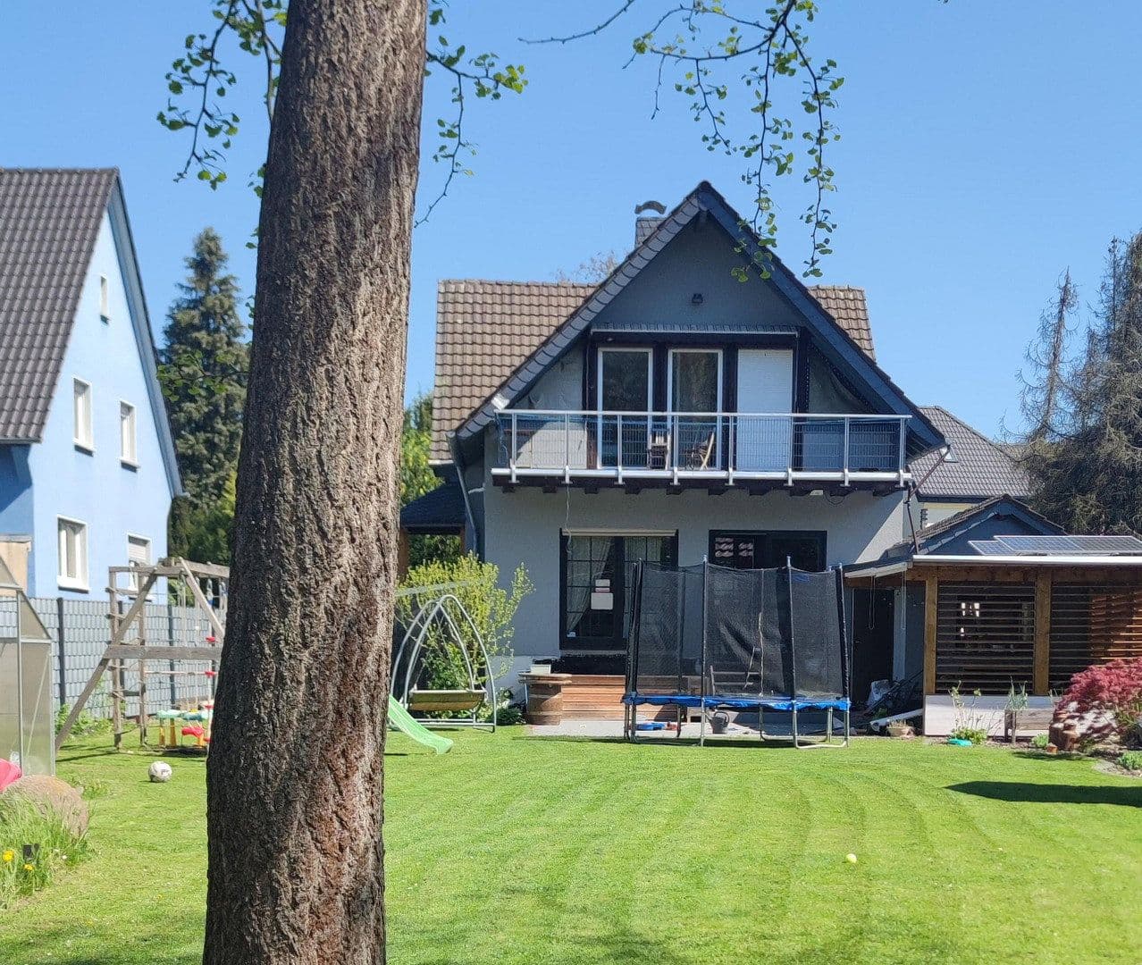 Prodej domu 144 m², pozemek 1.416 m², Hennef (Sieg), Severní Porýní-Vestfálsko Prodej domu 144 m², pozemek 1.416 m², Hennef (Sieg), Severní Porýní-Vestfálsko