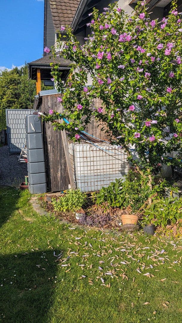 Prodej domu 144 m², pozemek 1.416 m², Hennef (Sieg), Severní Porýní-Vestfálsko Prodej domu 144 m², pozemek 1.416 m², Hennef (Sieg), Severní Porýní-Vestfálsko