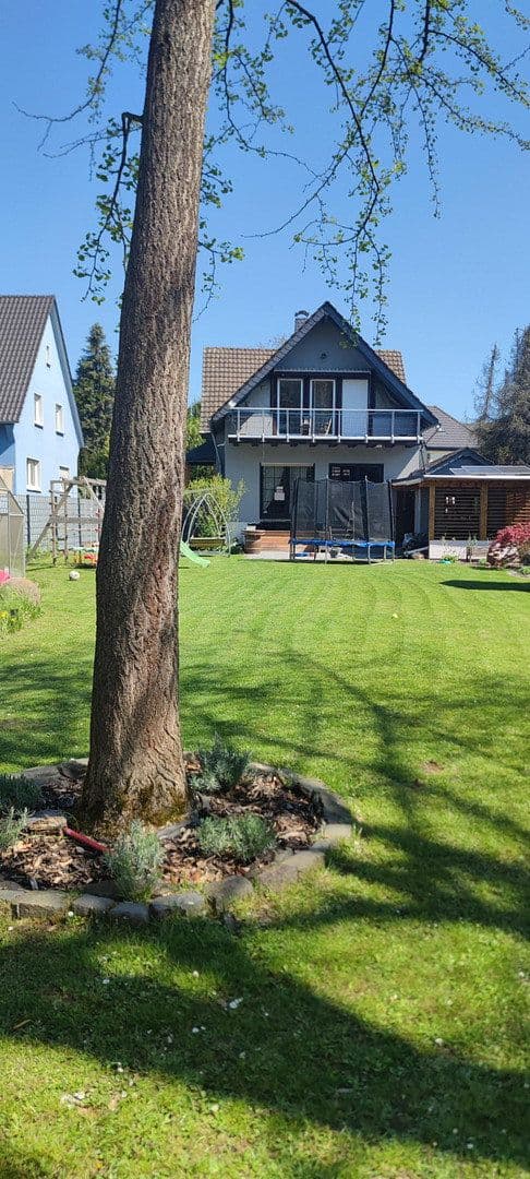 Prodej domu 144 m², pozemek 1.416 m², Hennef (Sieg), Severní Porýní-Vestfálsko Prodej domu 144 m², pozemek 1.416 m², Hennef (Sieg), Severní Porýní-Vestfálsko