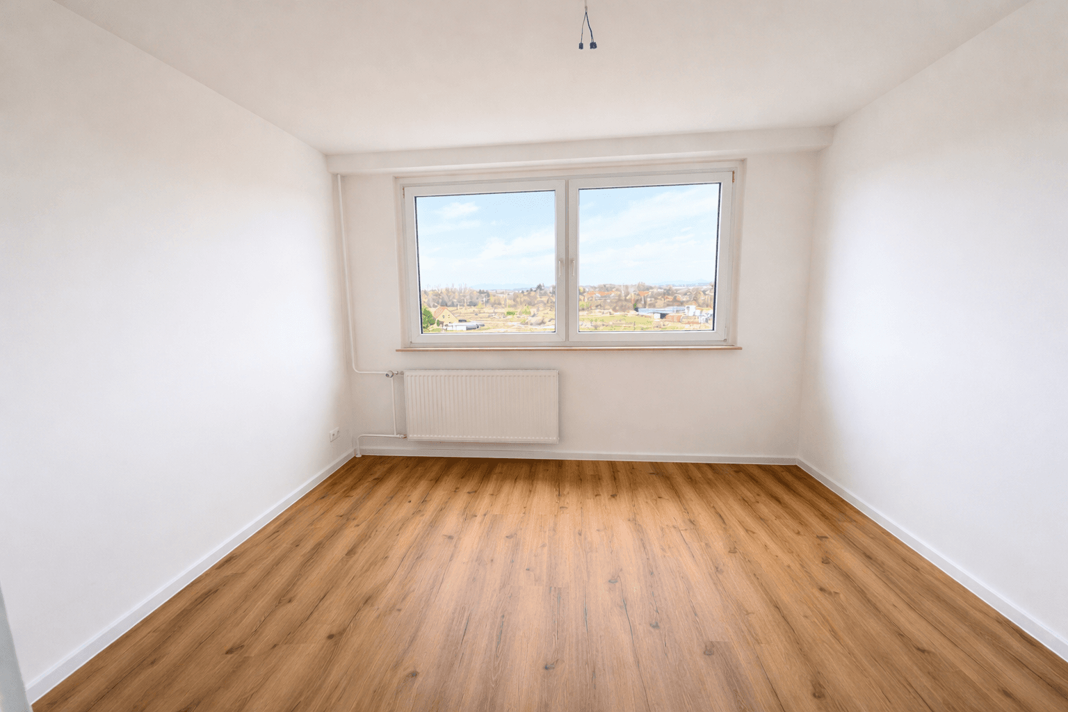 Pronájem bytu 3+1 66 m², Otto-Dix-Ring 26, Dresden, Sasko Pronájem bytu 3+1 66 m², Otto-Dix-Ring 26, Dresden, Sasko