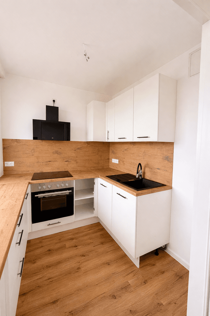 Pronájem bytu 3+1 66 m², Otto-Dix-Ring 26, Dresden, Sasko Pronájem bytu 3+1 66 m², Otto-Dix-Ring 26, Dresden, Sasko