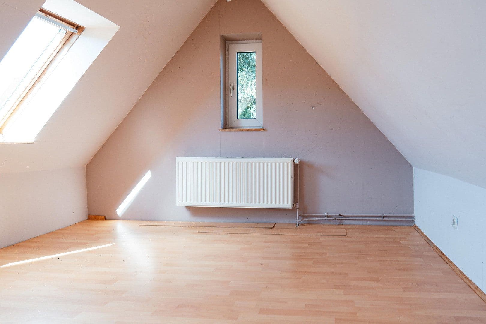 Prodej domu 185 m², pozemek 1.095 m², Dörverden, Dolní Sasko Prodej domu 185 m², pozemek 1.095 m², Dörverden, Dolní Sasko
