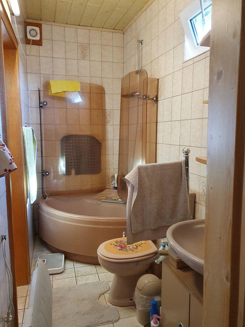Prodej domu 120 m², pozemek 793 m², Buseck, Hessen Prodej domu 120 m², pozemek 793 m², Buseck, Hessen