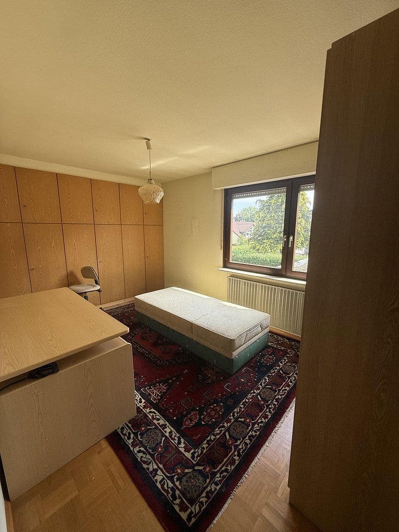 Prodej domu 106 m², pozemek 1.095 m², Mörikestraße 14, Eberdingen, Bádensko-Württembersko Prodej domu 106 m², pozemek 1.095 m², Mörikestraße 14, Eberdingen, Bádensko-Württembersko