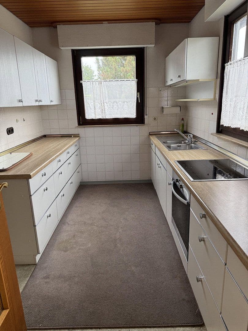 Prodej domu 106 m², pozemek 1.095 m², Mörikestraße 14, Eberdingen, Bádensko-Württembersko Prodej domu 106 m², pozemek 1.095 m², Mörikestraße 14, Eberdingen, Bádensko-Württembersko