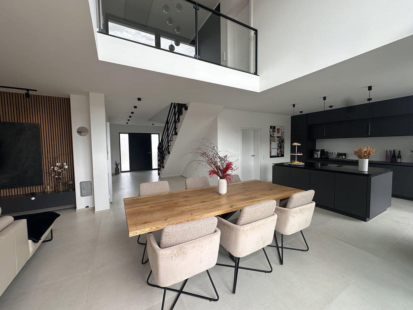 Prodej domu 200 m², pozemek 455 m², Steinfeld (Pfalz), Porýní-Falc Prodej domu 200 m², pozemek 455 m², Steinfeld (Pfalz), Porýní-Falc