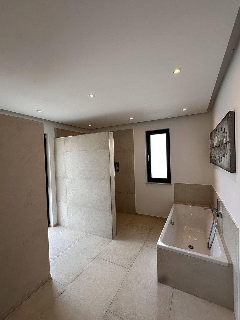Prodej domu 200 m², pozemek 455 m², Steinfeld (Pfalz), Porýní-Falc Prodej domu 200 m², pozemek 455 m², Steinfeld (Pfalz), Porýní-Falc