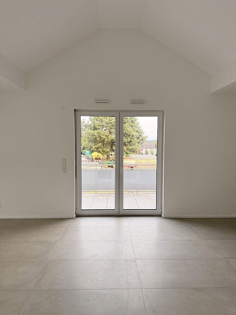 Pronájem bytu 2+1 73 m², Hümmerich, Porýní-Falc Pronájem bytu 2+1 73 m², Hümmerich, Porýní-Falc
