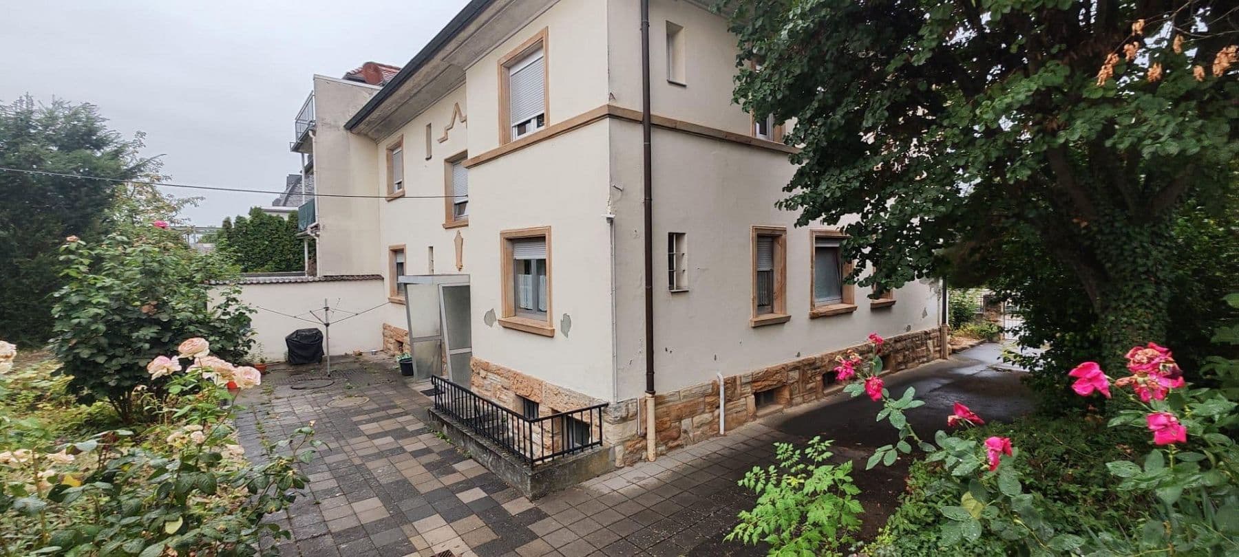 Prodej domu 220 m², pozemek 628 m², Hermannstraße 62, Wörrstadt, Porýní-Falc Prodej domu 220 m², pozemek 628 m², Hermannstraße 62, Wörrstadt, Porýní-Falc