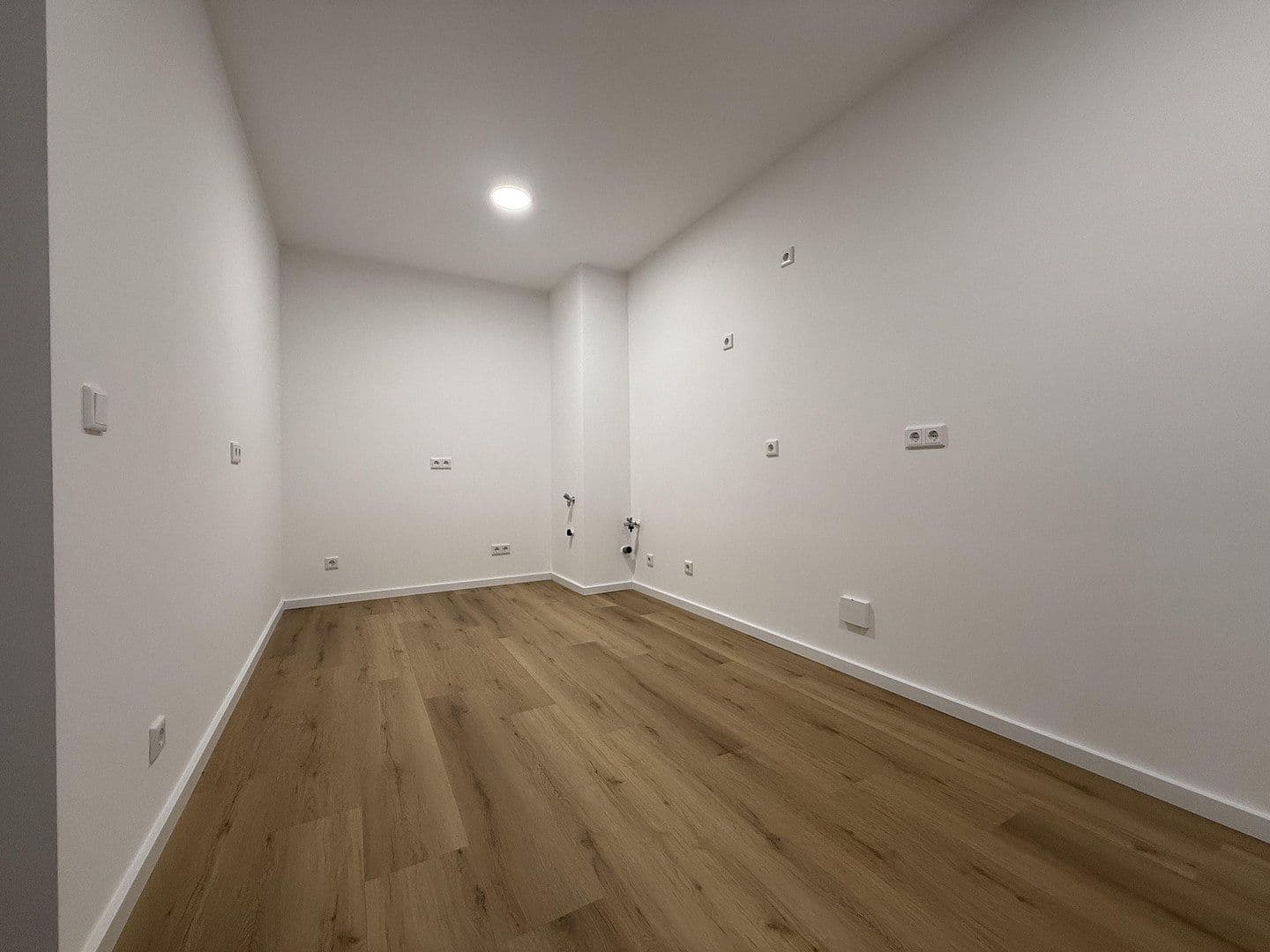 Prodej bytu 2+1 70 m², Kantstraße 44, Kaiserslautern, Porýní-Falc Prodej bytu 2+1 70 m², Kantstraße 44, Kaiserslautern, Porýní-Falc