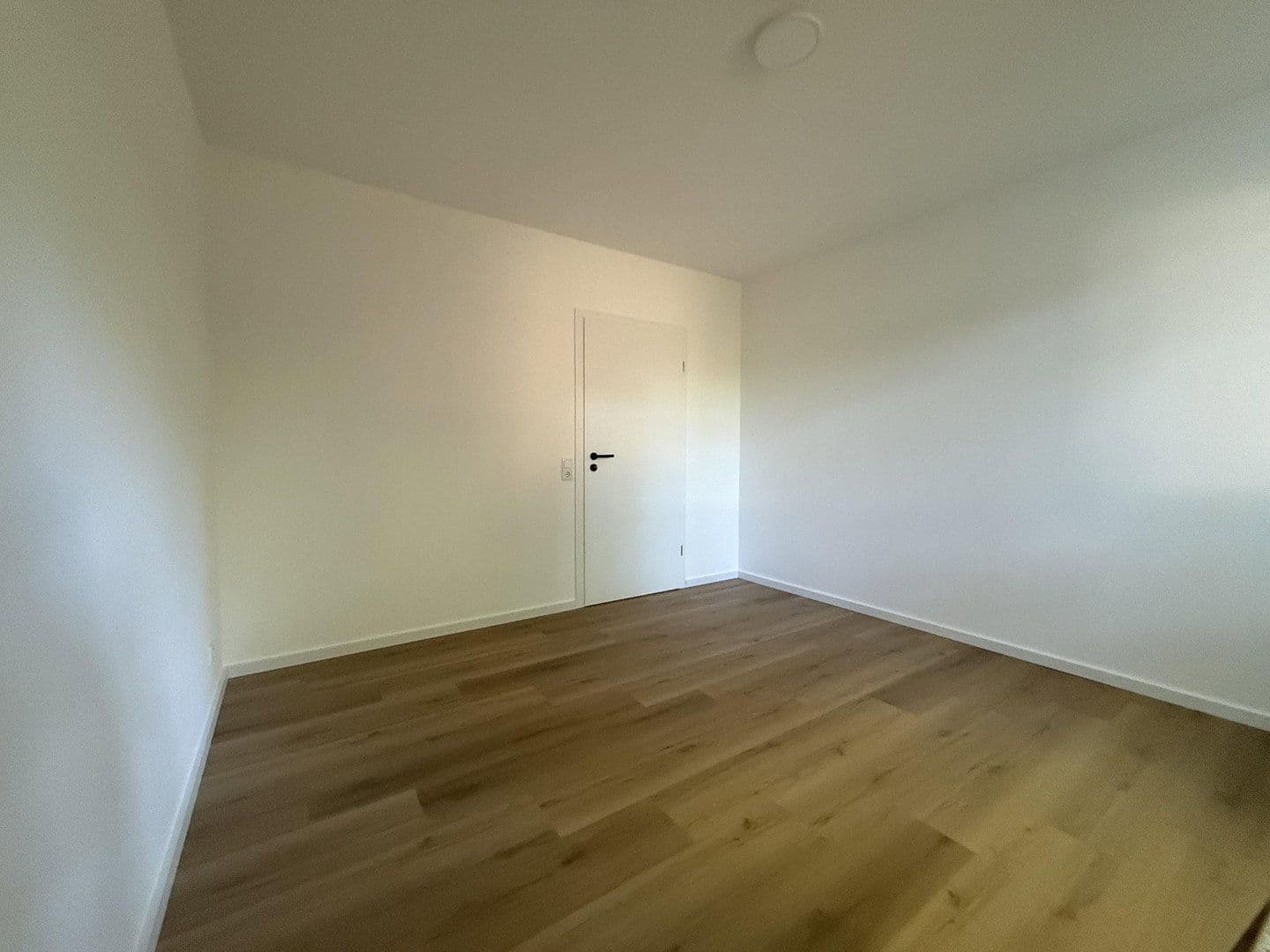 Prodej bytu 2+1 70 m², Kantstraße 44, Kaiserslautern, Porýní-Falc Prodej bytu 2+1 70 m², Kantstraße 44, Kaiserslautern, Porýní-Falc