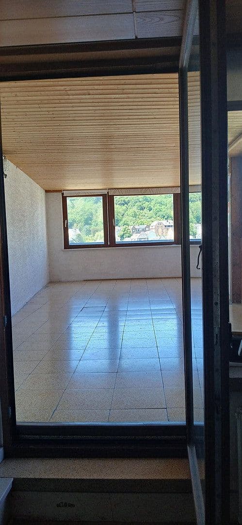 Prodej domu 220 m², pozemek 180 m², Kobachstrasse 60, Idar-Oberstein, Porýní-Falc Prodej domu 220 m², pozemek 180 m², Kobachstrasse 60, Idar-Oberstein, Porýní-Falc