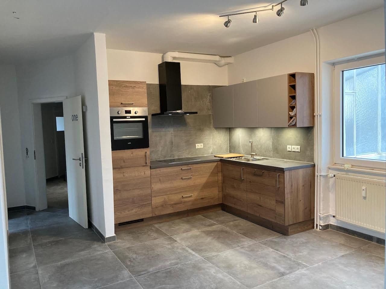 Pronájem bytu 3+1 101 m², Aschaffenburg, Bavorsko Pronájem bytu 3+1 101 m², Aschaffenburg, Bavorsko