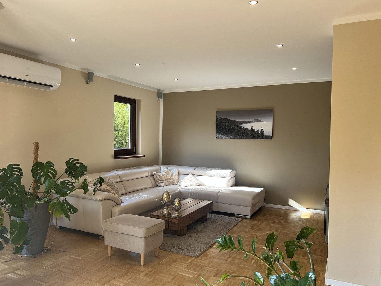 Prodej domu 168 m², pozemek 1.007 m², Taunusstr. 43, Langgöns, Hessen Prodej domu 168 m², pozemek 1.007 m², Taunusstr. 43, Langgöns, Hessen