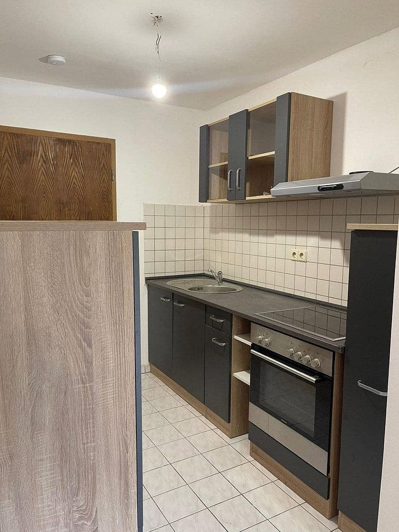 Pronájem bytu 1+kk 50 m², Tittmann Str. 18, Freital, Sasko Pronájem bytu 1+kk 50 m², Tittmann Str. 18, Freital, Sasko