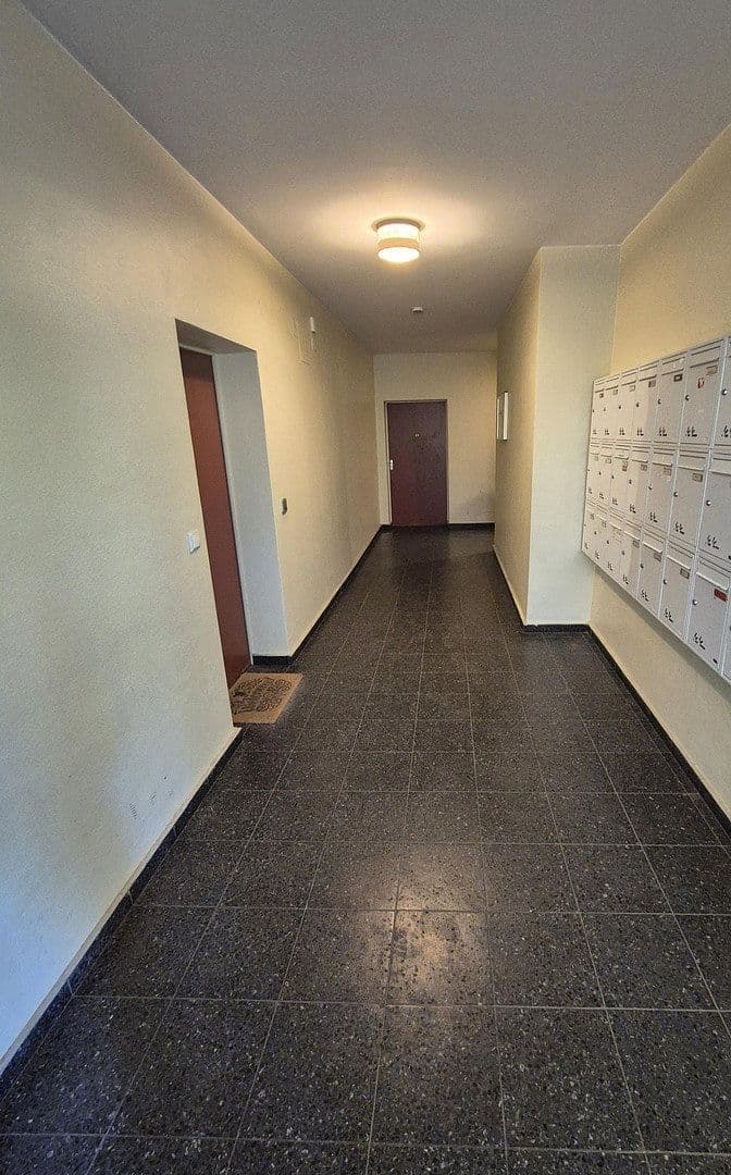 Prodej bytu 4+1 75 m², Meller Bogen 9, Berlin, Berlín Prodej bytu 4+1 75 m², Meller Bogen 9, Berlin, Berlín
