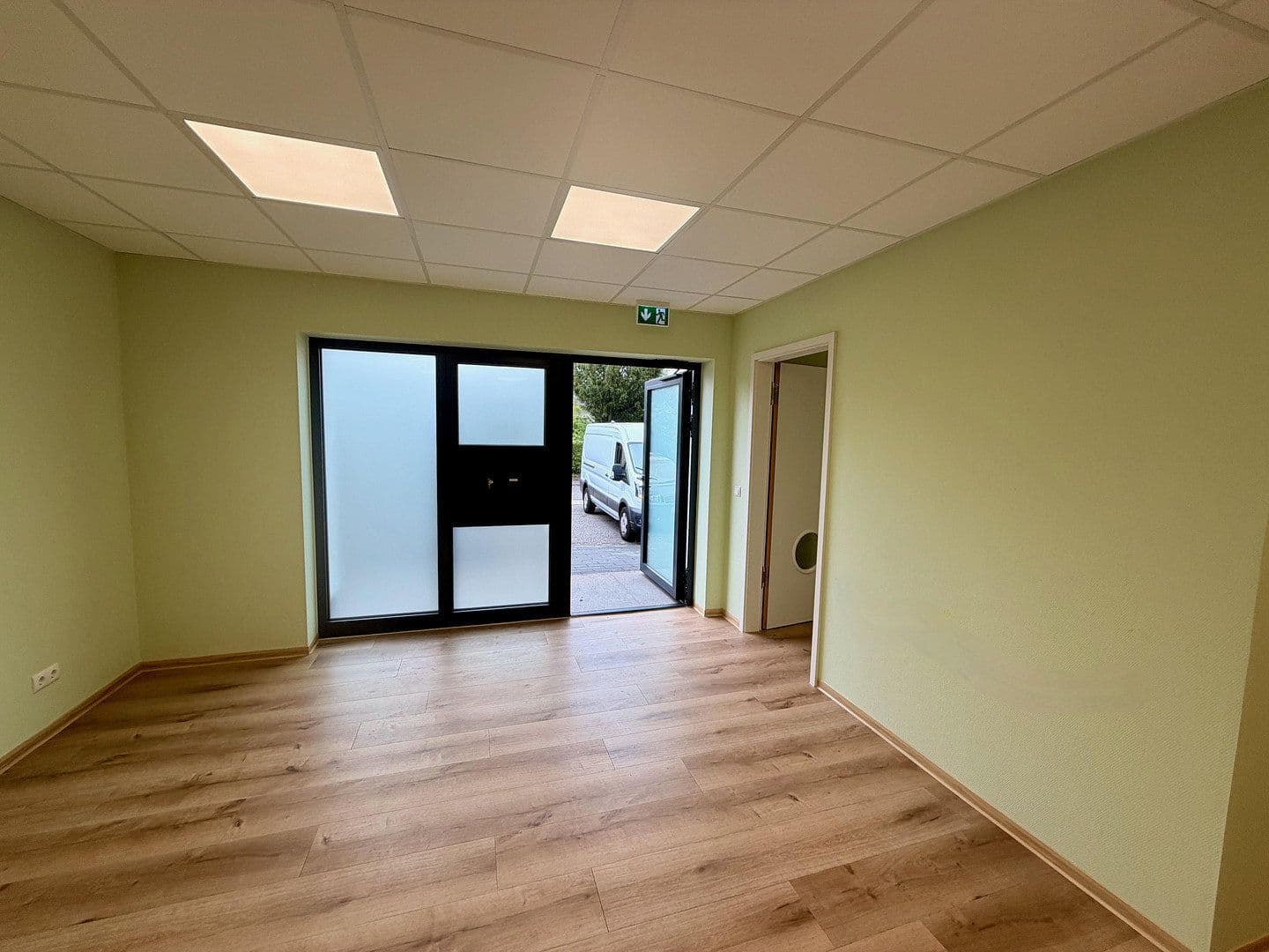Pronájem kanceláře 407 m², Vallendar, Porýní-Falc Pronájem kanceláře 407 m², Vallendar, Porýní-Falc