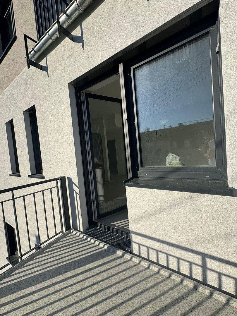 Pronájem bytu 3+1 89 m², Frankfurt am Main, Hessen Pronájem bytu 3+1 89 m², Frankfurt am Main, Hessen