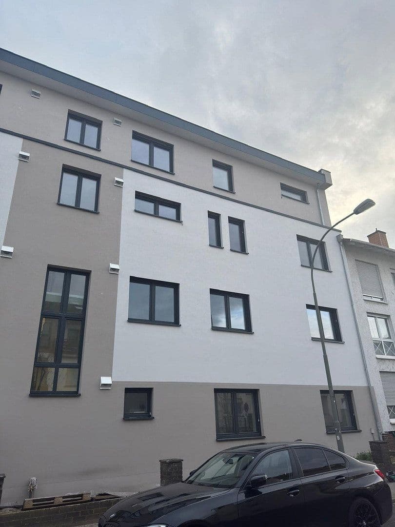 Pronájem bytu 3+1 89 m², Frankfurt am Main, Hessen Pronájem bytu 3+1 89 m², Frankfurt am Main, Hessen