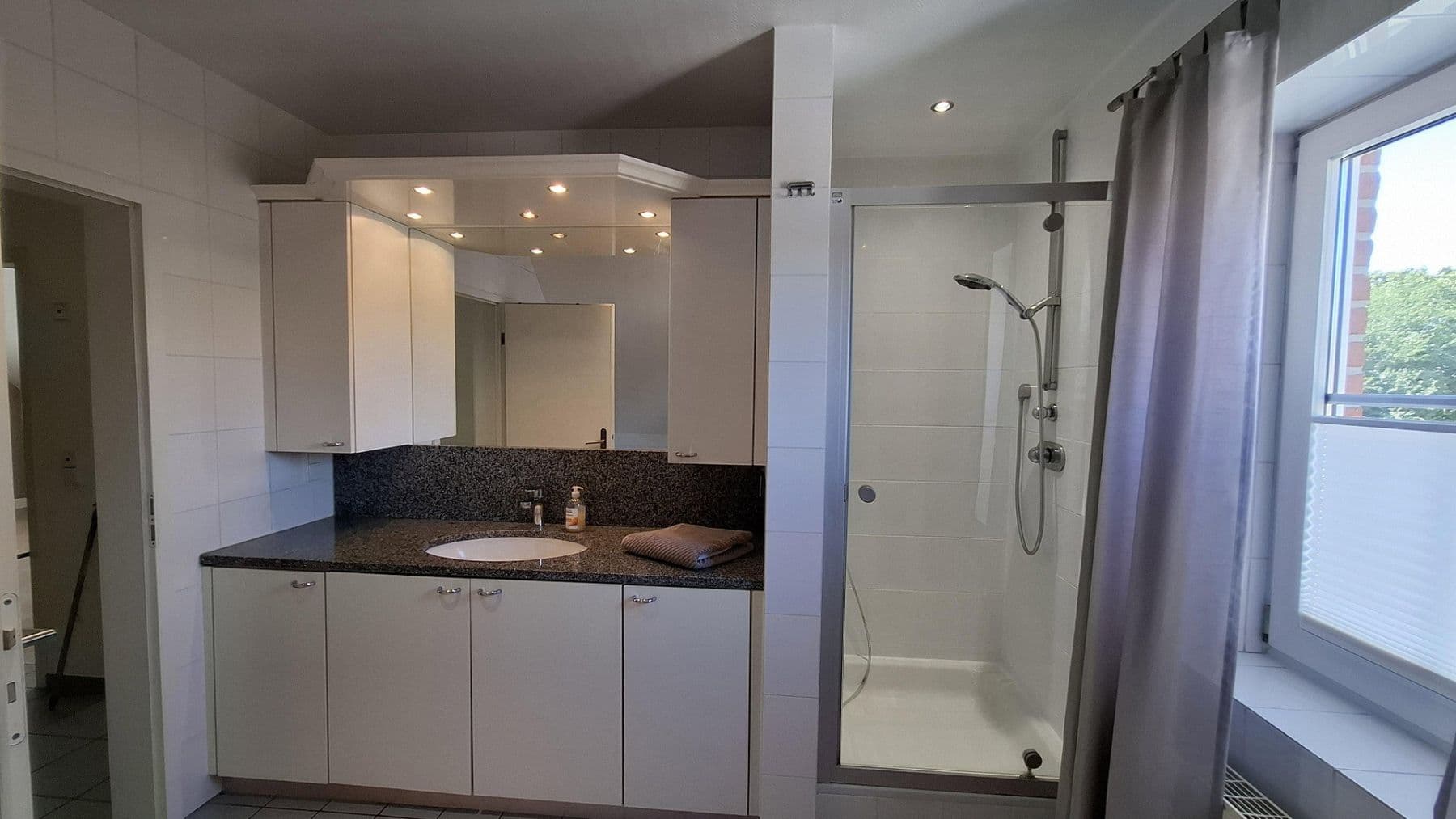 Prodej domu 121 m², pozemek 624 m², Hannover, Dolní Sasko Prodej domu 121 m², pozemek 624 m², Hannover, Dolní Sasko