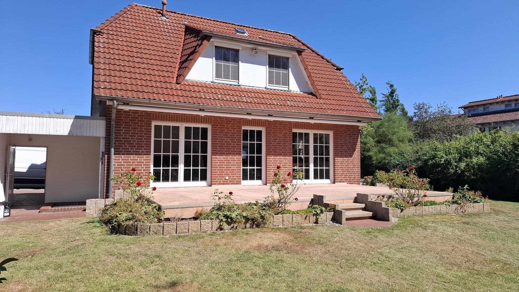 Prodej domu 121 m², pozemek 624 m², Hannover, Dolní Sasko Prodej domu 121 m², pozemek 624 m², Hannover, Dolní Sasko