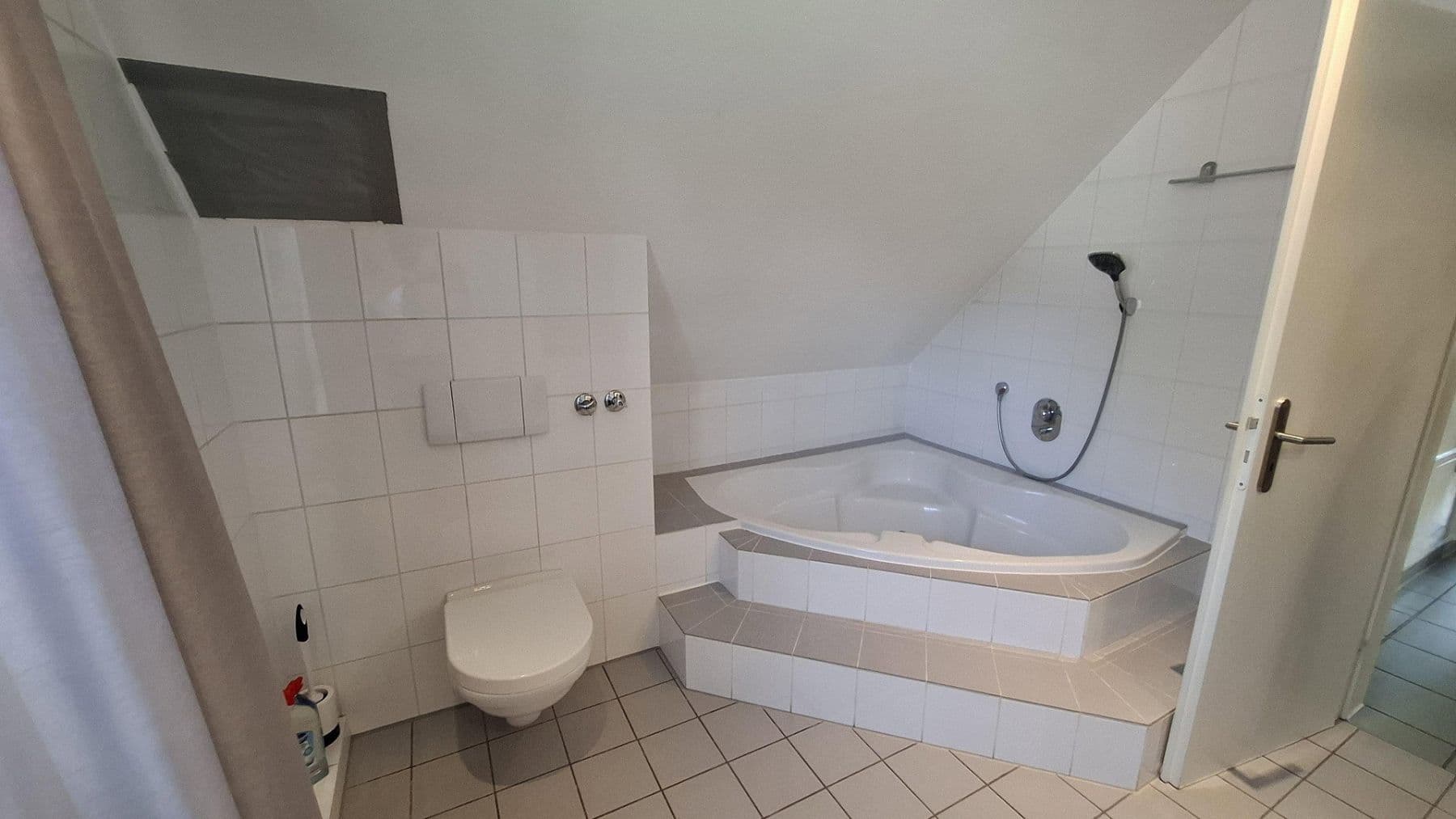 Prodej domu 121 m², pozemek 624 m², Hannover, Dolní Sasko Prodej domu 121 m², pozemek 624 m², Hannover, Dolní Sasko