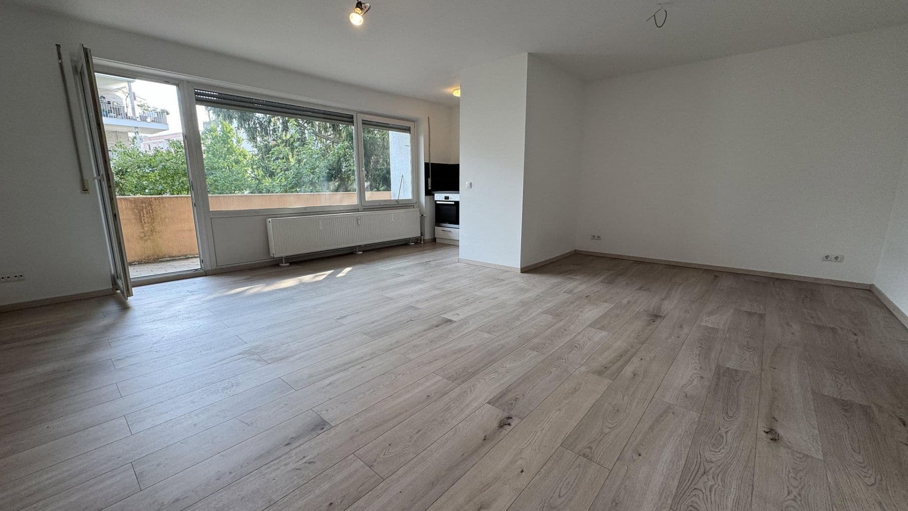 Pronájem bytu 1+1 44 m², Nansenstrasse 11, Wiesbaden-Biebrich, Hessen Pronájem bytu 1+1 44 m², Nansenstrasse 11, Wiesbaden-Biebrich, Hessen