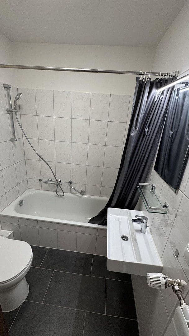 Pronájem bytu 1+1 44 m², Nansenstrasse 11, Wiesbaden-Biebrich, Hessen Pronájem bytu 1+1 44 m², Nansenstrasse 11, Wiesbaden-Biebrich, Hessen